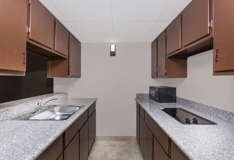 호텔 Super 8 By Wyndham Buffalo