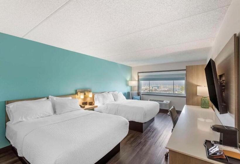 The Harborview, Ascend Hotel Collection