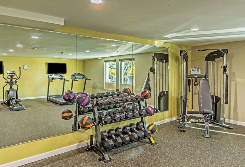 The Penn Stroud, Stroudsburg   Poconos, Ascend Hotel Collection
