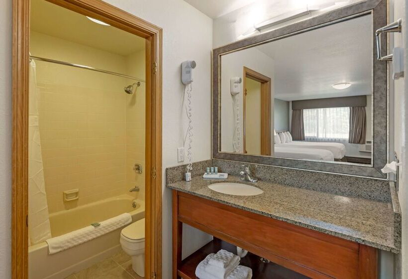 מוטל Best Western King Salmon Inn