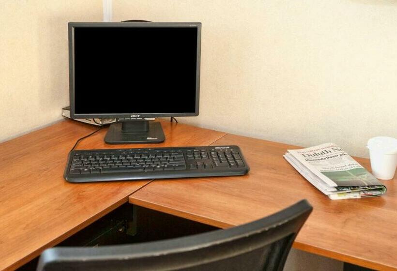 مُتل The Downtown Duluth Inn