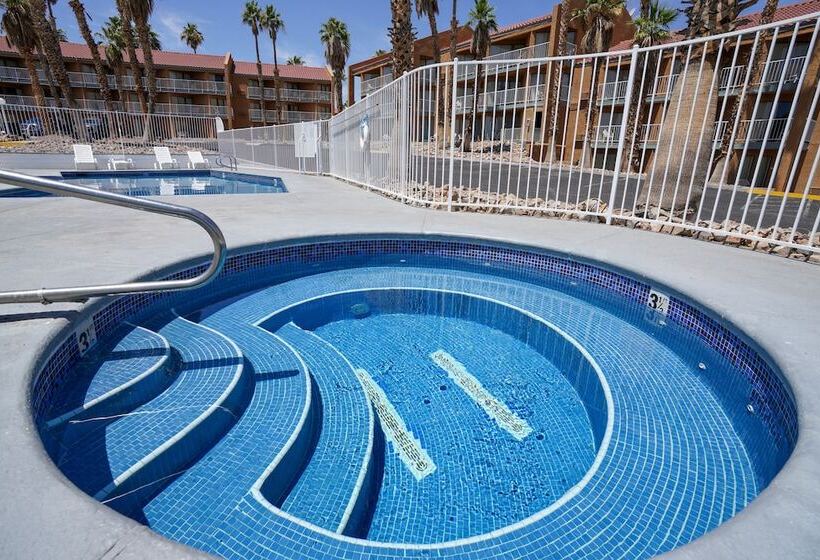 אתר נופש Lake Mead Inn