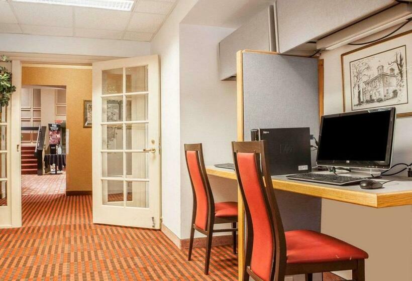 ホテル Clarion  Palmer Inn