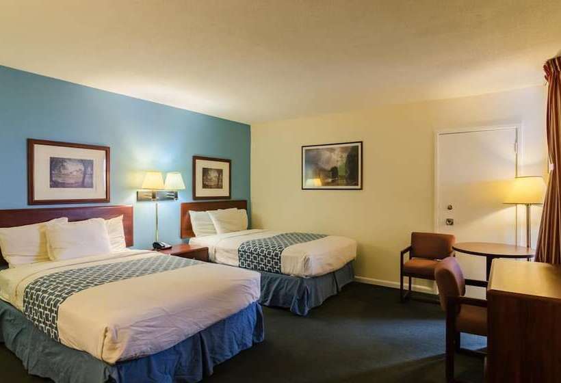 فندق Alamo Inn & Suites