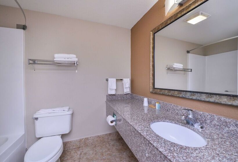 فندق Americas Best Value Inn & Suites Bastrop