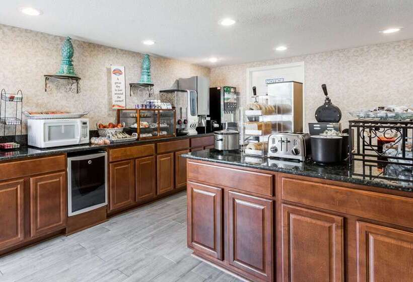 هتل Baymont By Wyndham Greensboro/coliseum