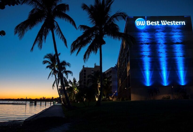 בית מלון כפרי Best Western Fort Myers Waterfront
