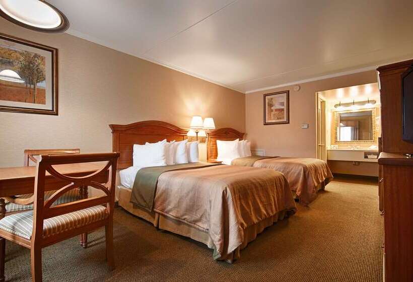ホテル Best Western Plus Revere Inn & Suites