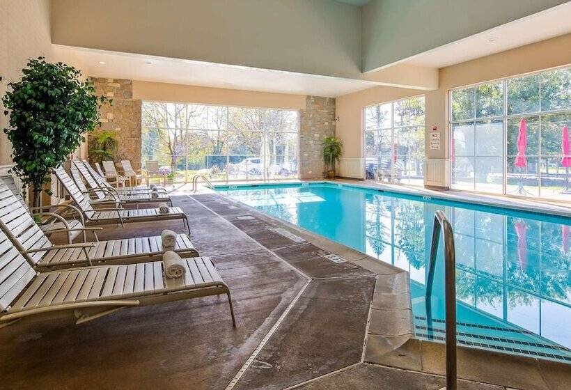 ホテル Best Western Plus Revere Inn & Suites