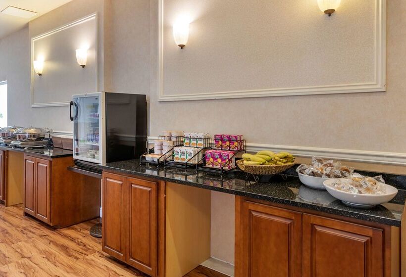 בית מלון כפרי Best Western Plus Royal Oak