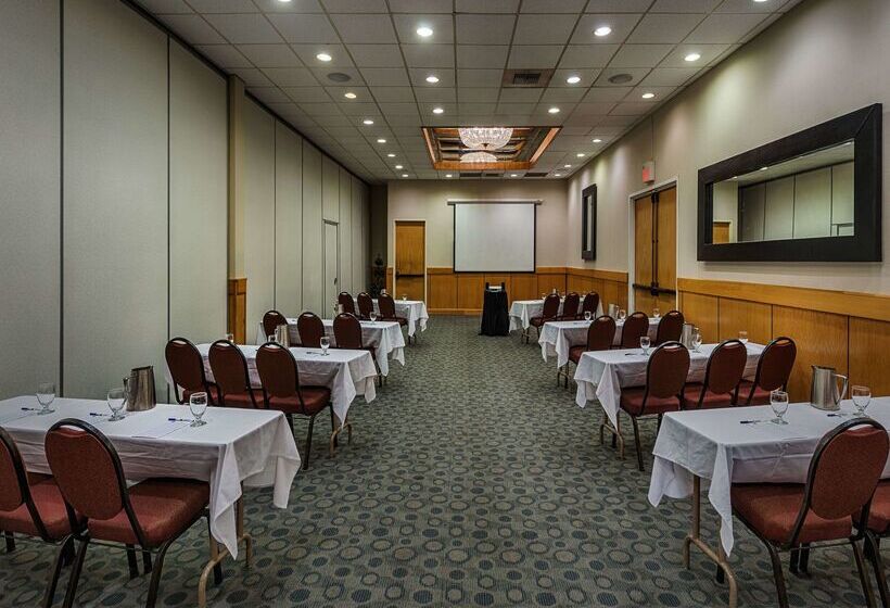 فندق Best Western Plus Silverdale Beach