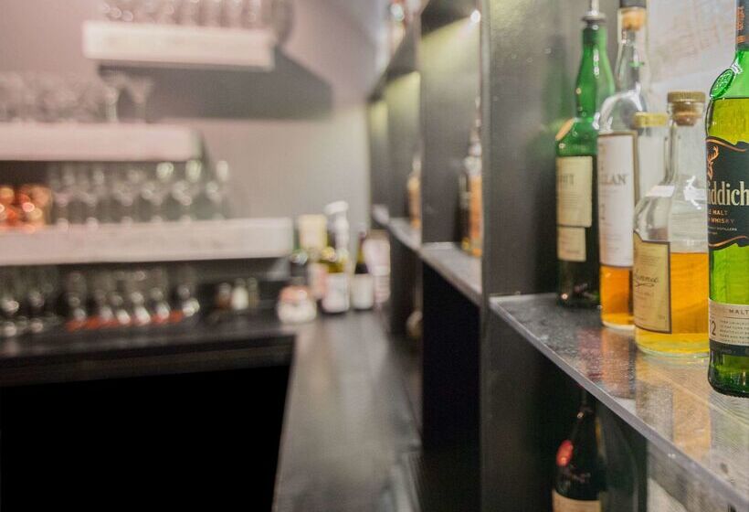 هتل Best Western Plus Steeplegate Inn