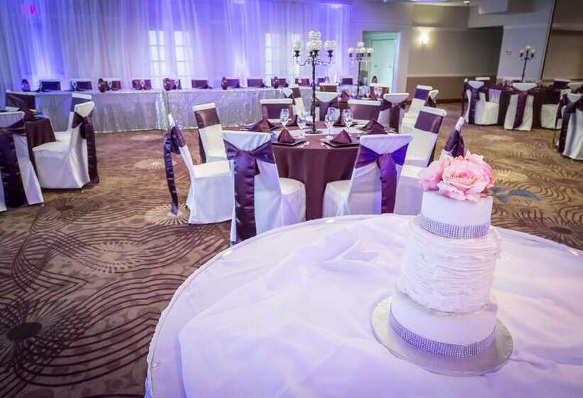 هتل Best Western Plus Steeplegate Inn