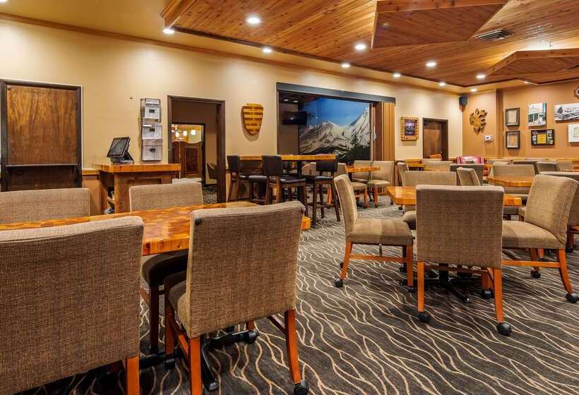 Отель Best Western Plus Tree House