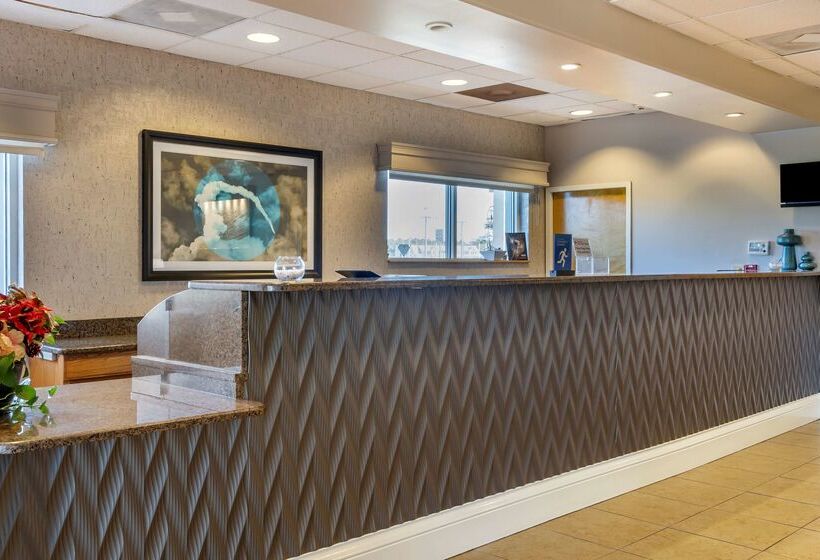 Отель Best Western Space Shuttle Inn