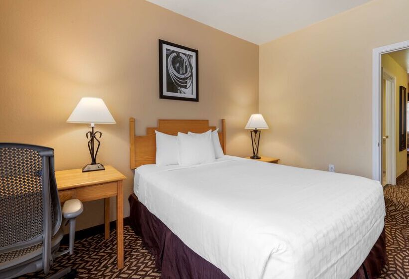 Отель Best Western Turquoise Inn & Suites