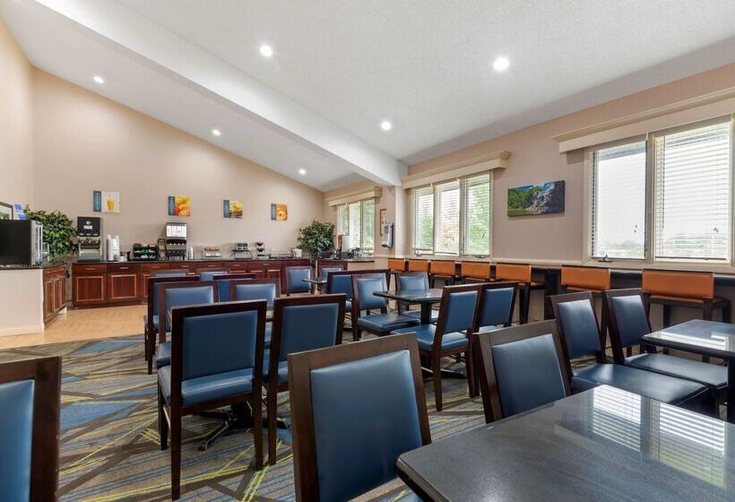 فندق Best Western University Inn