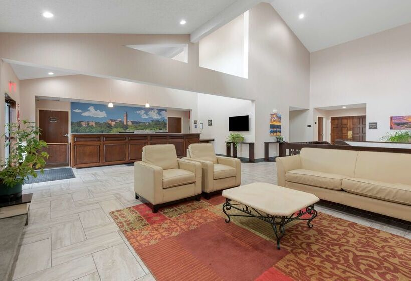 فندق Best Western University Inn