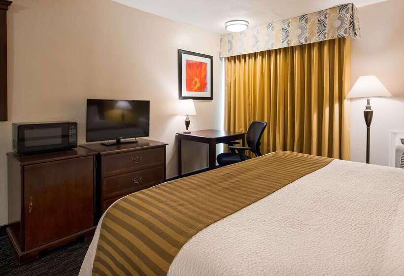 هتل Best Western Village Inn