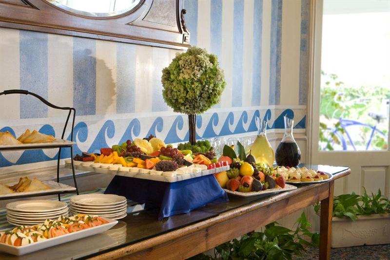 בית מלון כפרי Blue Lantern Inn, A Four Sisters Inn