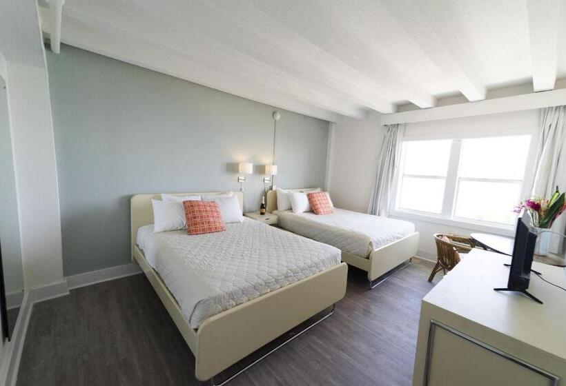 בית מלון כפרי Broadmore Miami Beach