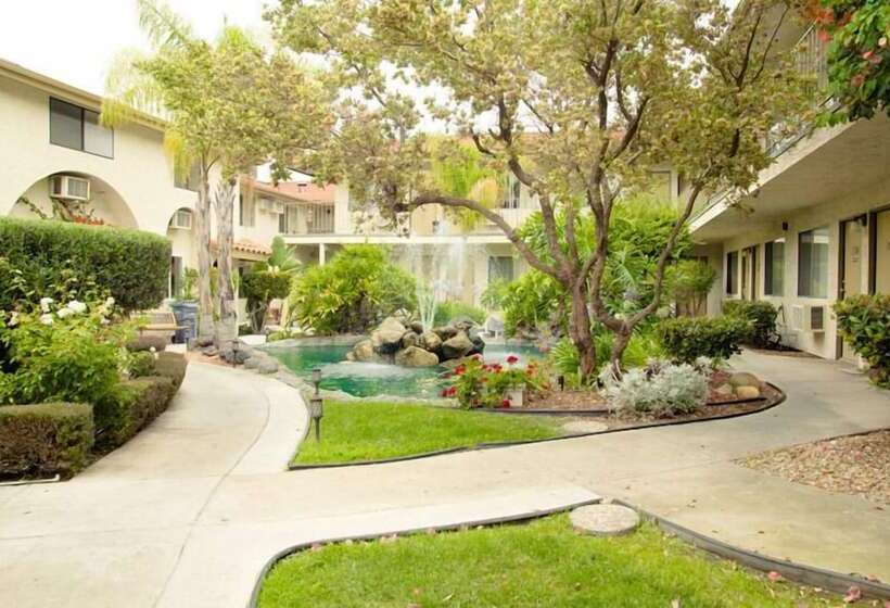 هتل California Suites