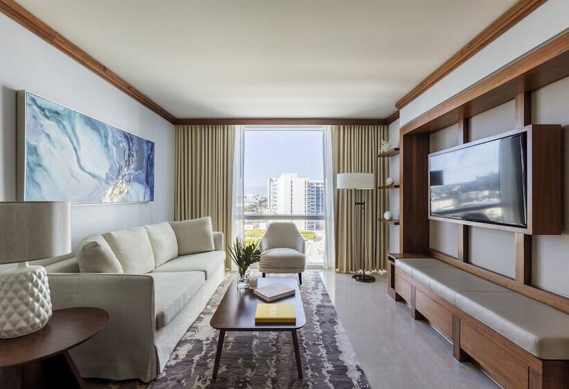 هتل Carillon Miami Wellness Resort