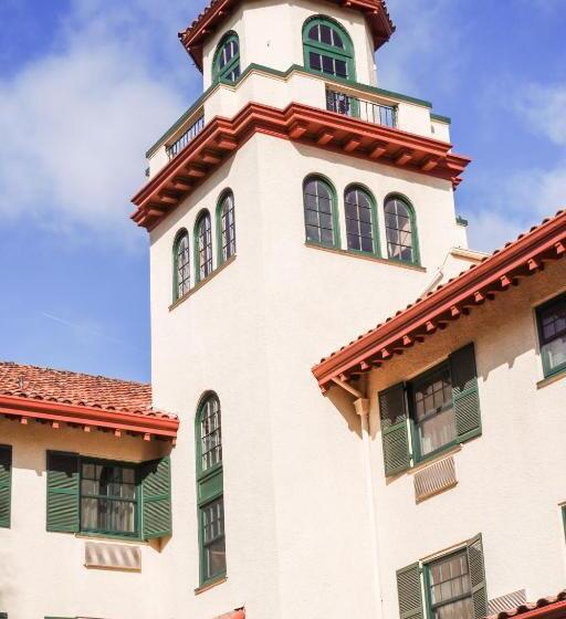 Columbia Gorge Hotel & Spa