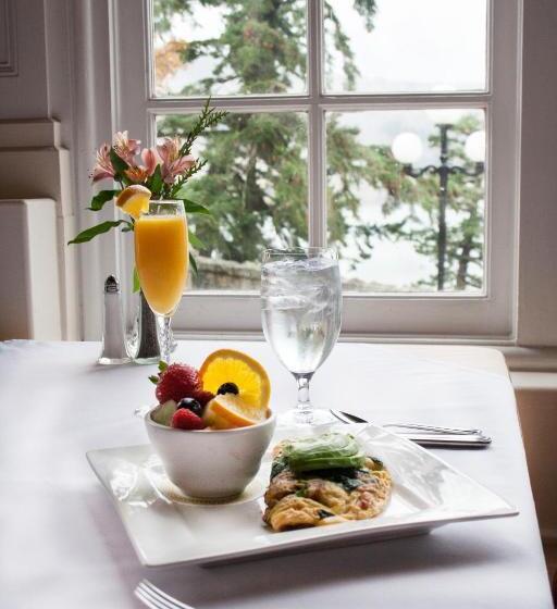 Columbia Gorge Hotel & Spa