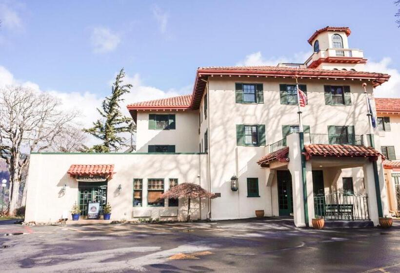 Columbia Gorge Hotel & Spa