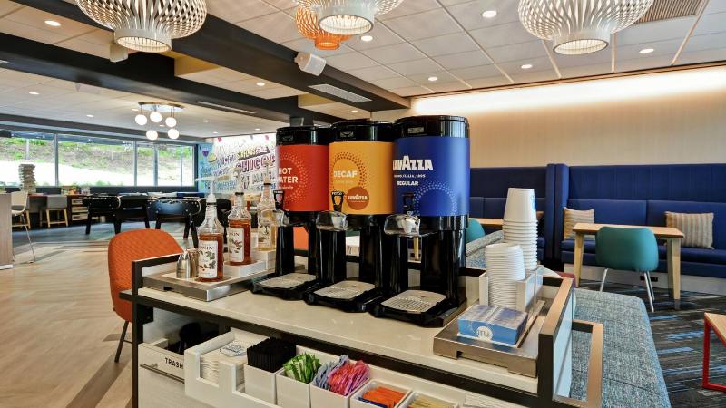 هتل Days Inn Springfield Chicopee