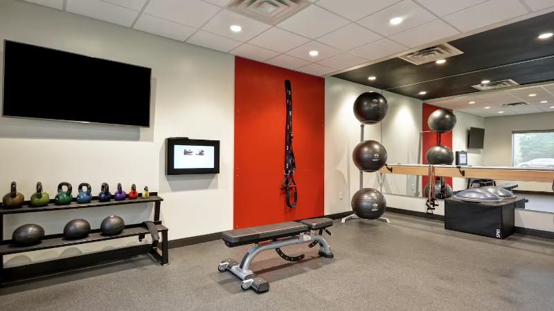 هتل Days Inn Springfield Chicopee