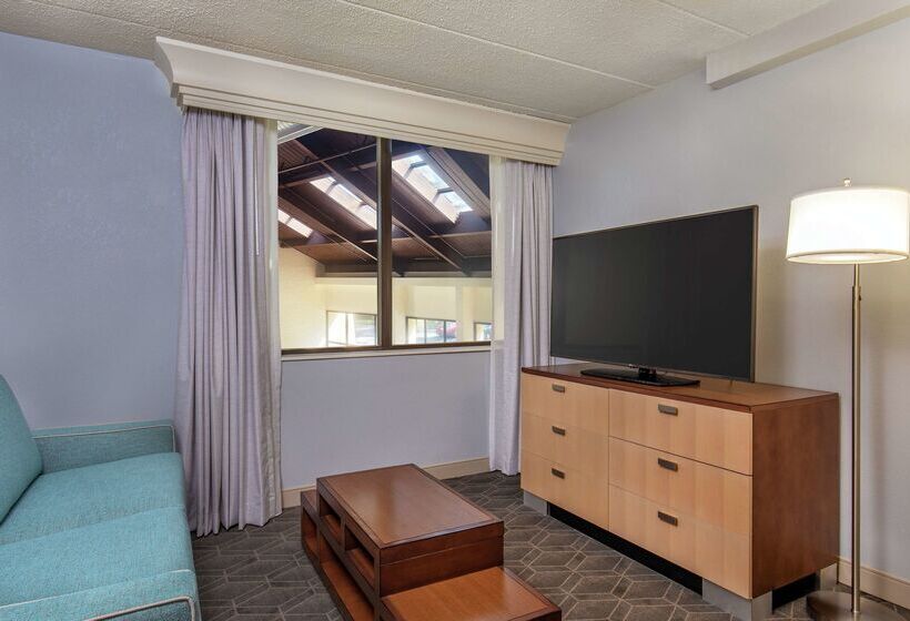 فندق Doubletree By Hilton Columbia