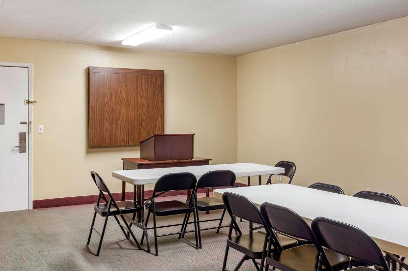 酒店 Econo Lodge Burlington I40