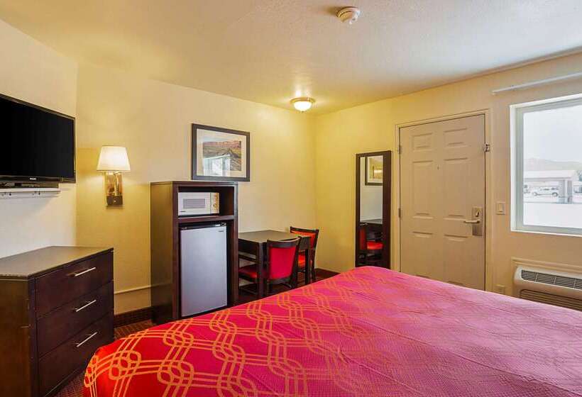 בית מלון כפרי Econo Lodge Hurricane Zion Park Area