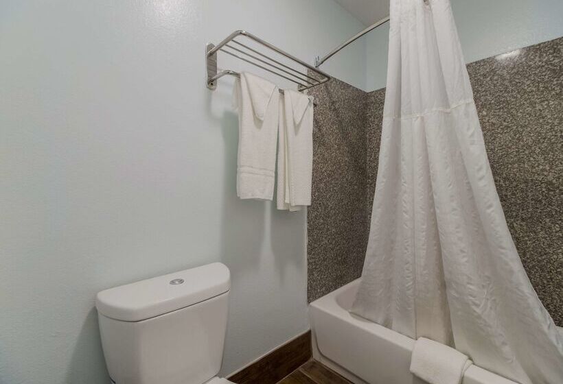 هتل Econo Lodge Inn & Suites Fulton  Rockport