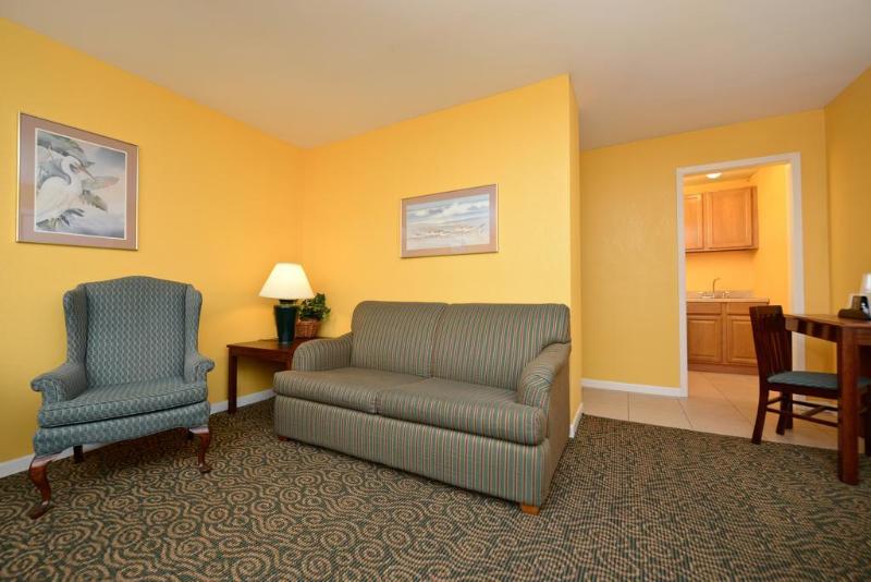 هتل Econo Lodge Inn & Suites Fulton  Rockport