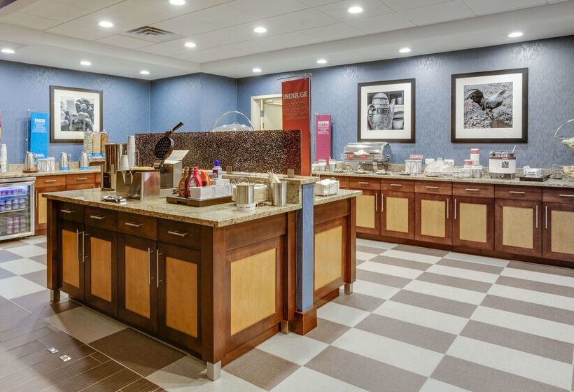 בית מלון כפרי Hampton Inn & Suites Philadelphia/bensalem