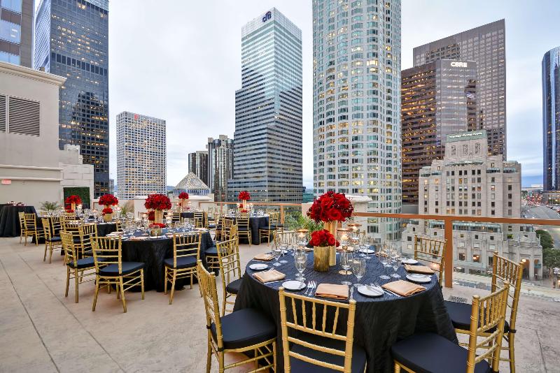 فندق Hilton Checkers Los Angeles