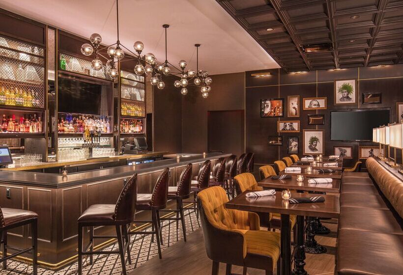 هتل Hilton Wilmington/christiana