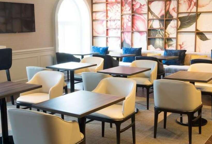 هتل Hilton Wilmington/christiana