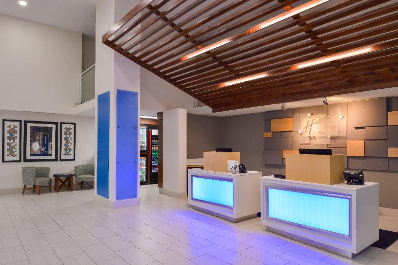 בית מלון כפרי Holiday Inn Express & Suites   Shreveport   Downtown, An Ihg
