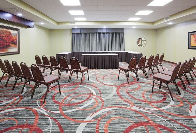 فندق Holiday Inn Express & Suites Bloomington West, An Ihg