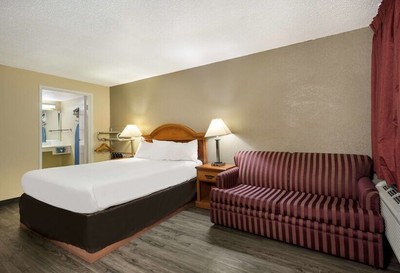 هتل Knights Inn College Station