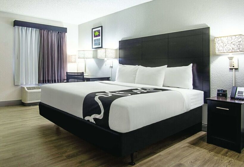 בית מלון כפרי La Quinta Inn By Wyndham West Palm Beach  Florida Turnpike