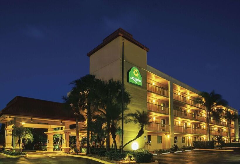 בית מלון כפרי La Quinta Inn By Wyndham West Palm Beach  Florida Turnpike