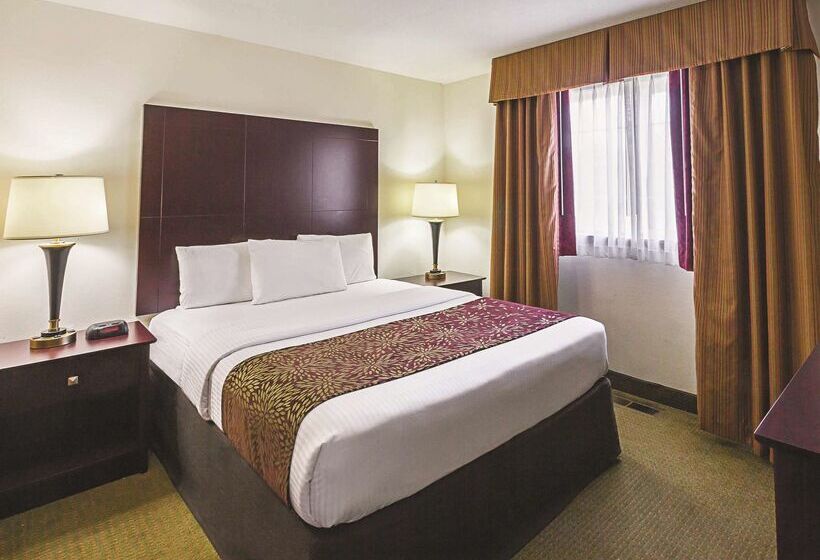 호텔 La Quinta By Wyndham Woodburn