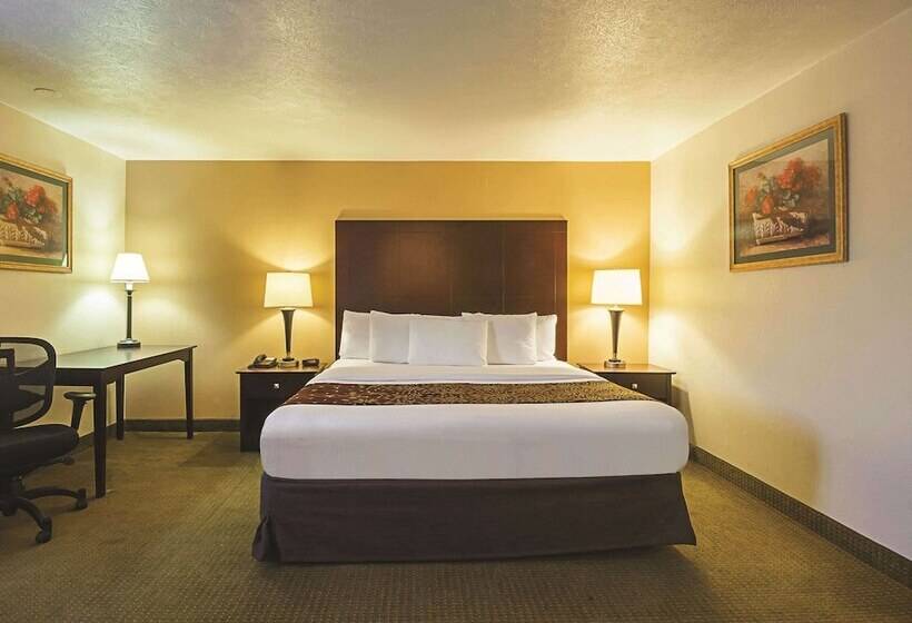 호텔 La Quinta By Wyndham Woodburn