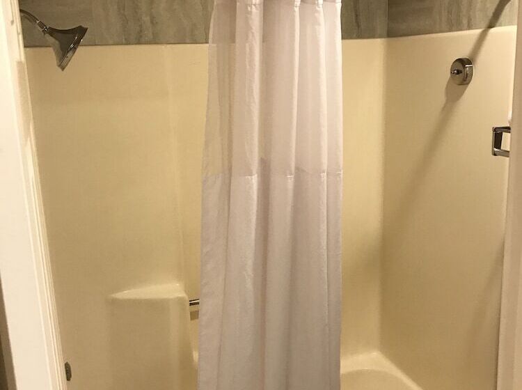 هتل Quality Inn Cedar City   University Area