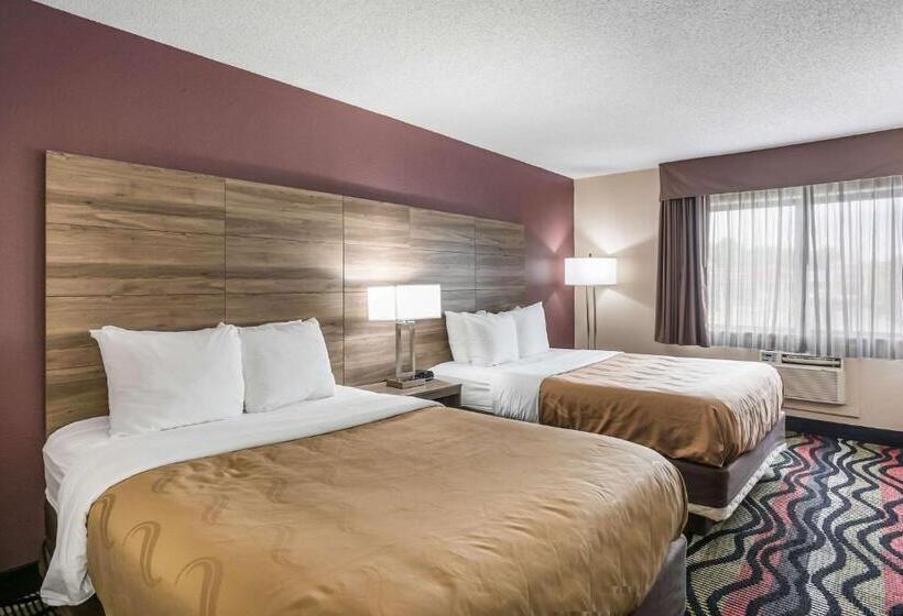 هتل Quality Inn Cedar Rapids South